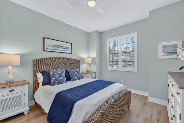 $899,000 | 3058 Aviamar Circle, Naples, FL 34114