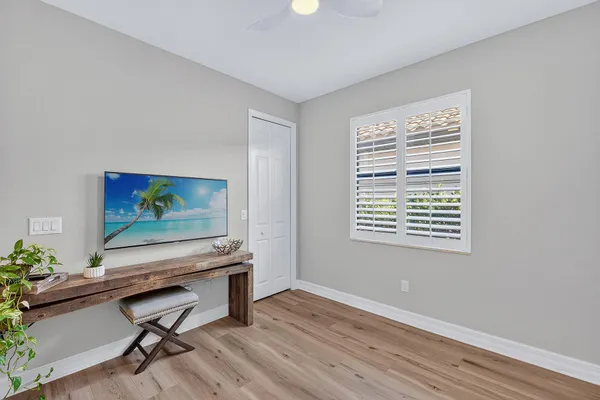 $899,000 | 3058 Aviamar Circle, Naples, FL 34114