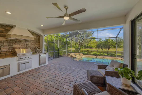 $899,000 | 3058 Aviamar Circle, Naples, FL 34114