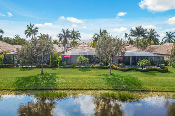 $899,000 | 3058 Aviamar Circle, Naples, FL 34114