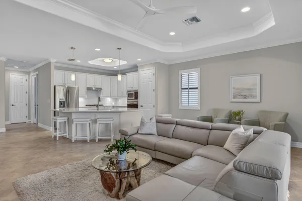 $899,000 | 3058 Aviamar Circle, Naples, FL 34114