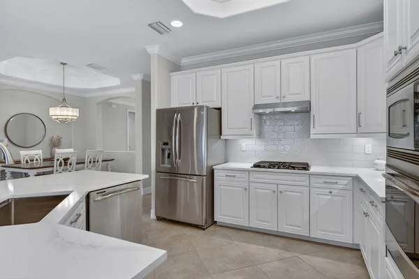 $899,000 | 3058 Aviamar Circle, Naples, FL 34114