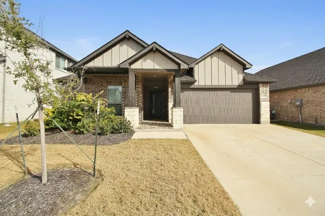 $2,395 | 139 Lost Maples Way, Waxahachie, TX 75165