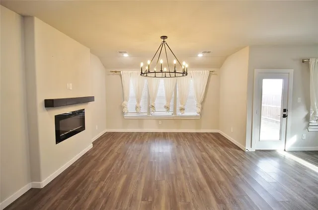 $2,395 | 139 Lost Maples Way, Waxahachie, TX 75165