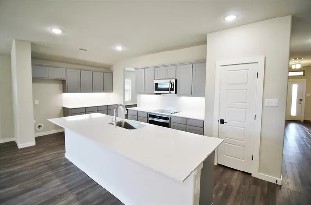 $2,395 | 139 Lost Maples Way, Waxahachie, TX 75165