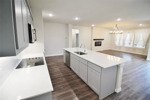 $2,395 | 139 Lost Maples Way, Waxahachie, TX 75165