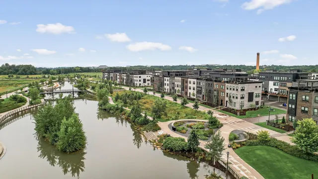$1,095,000 | 875 Fls Passage West, Unit C, St. Paul, MN 55116