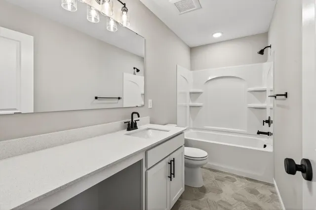 $1,095,000 | 875 Fls Passage West, Unit C, St. Paul, MN 55116