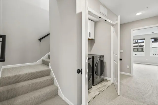 $1,095,000 | 875 Fls Passage West, Unit C, St. Paul, MN 55116