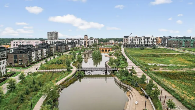 $1,095,000 | 875 Fls Passage West, Unit C, St. Paul, MN 55116