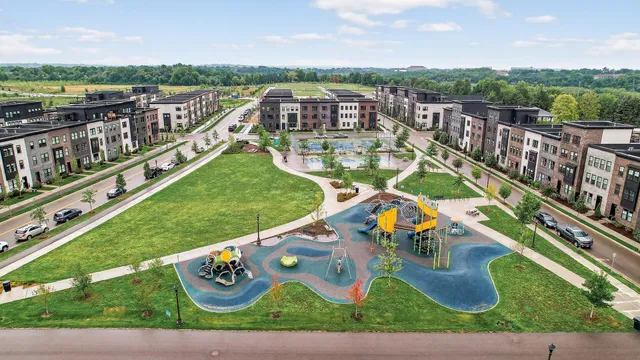 $1,095,000 | 875 Fls Passage West, Unit C, St. Paul, MN 55116