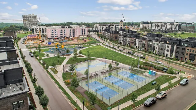 $1,095,000 | 875 Fls Passage West, Unit C, St. Paul, MN 55116