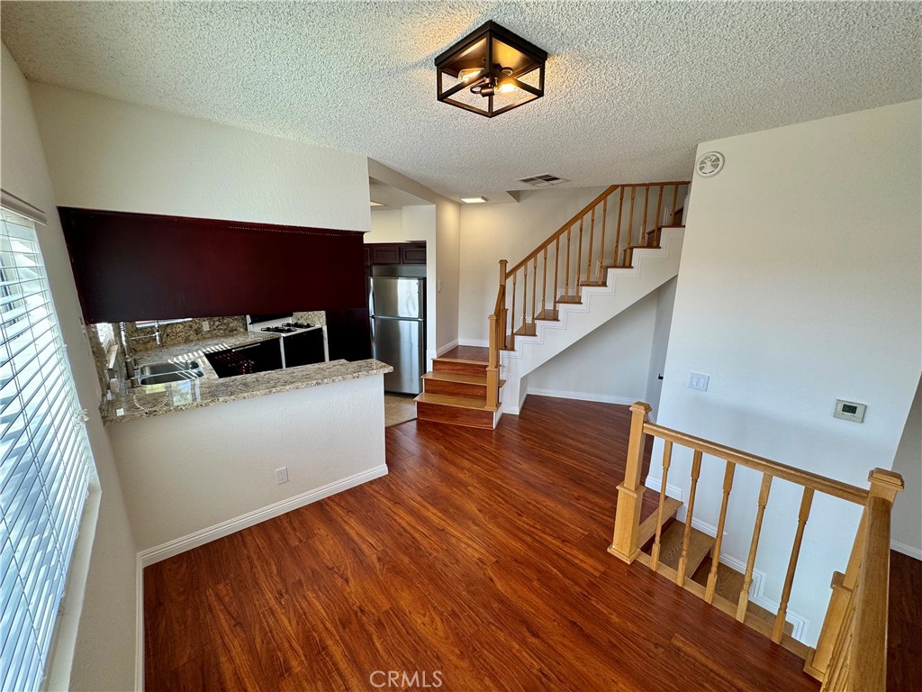 1523 East Windsor Road, Unit 105B Glendale, CA 91205 - Photo 5 of 34
