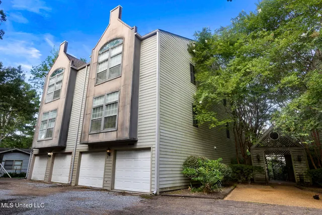 $249,000 | 1313 Roxbury Court, Jackson, MS 39211