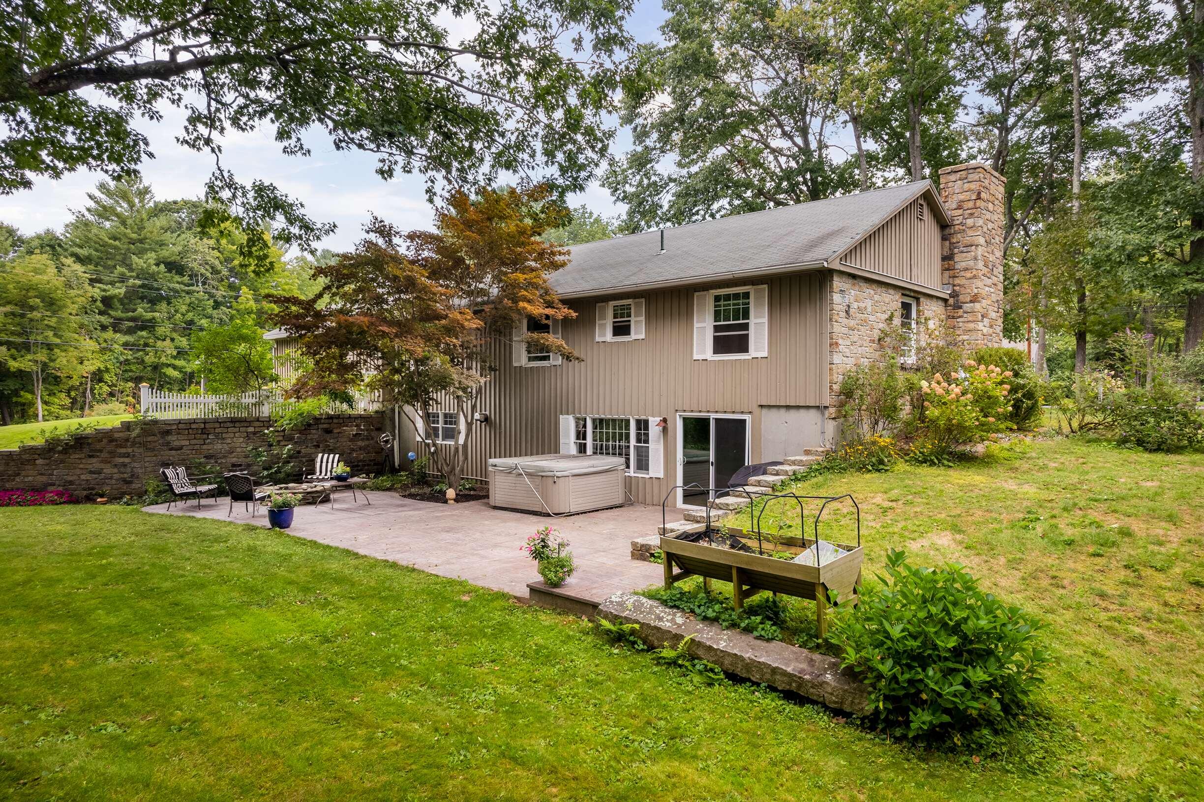 7 Dover Neck Road Dover, NH 03820 - Photo 2 of 23 Rear Exterior