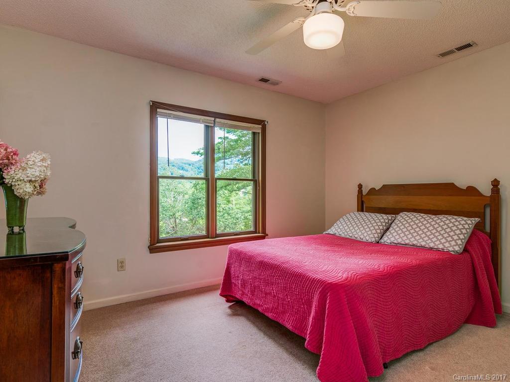 337 Beaverdam Road, Unit 1 Asheville, NC 28804 - Photo 14 of 24 Gallery Image 14