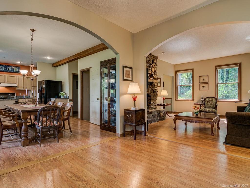 337 Beaverdam Road, Unit 1 Asheville, NC 28804 - Photo 5 of 24 Gallery Image 5