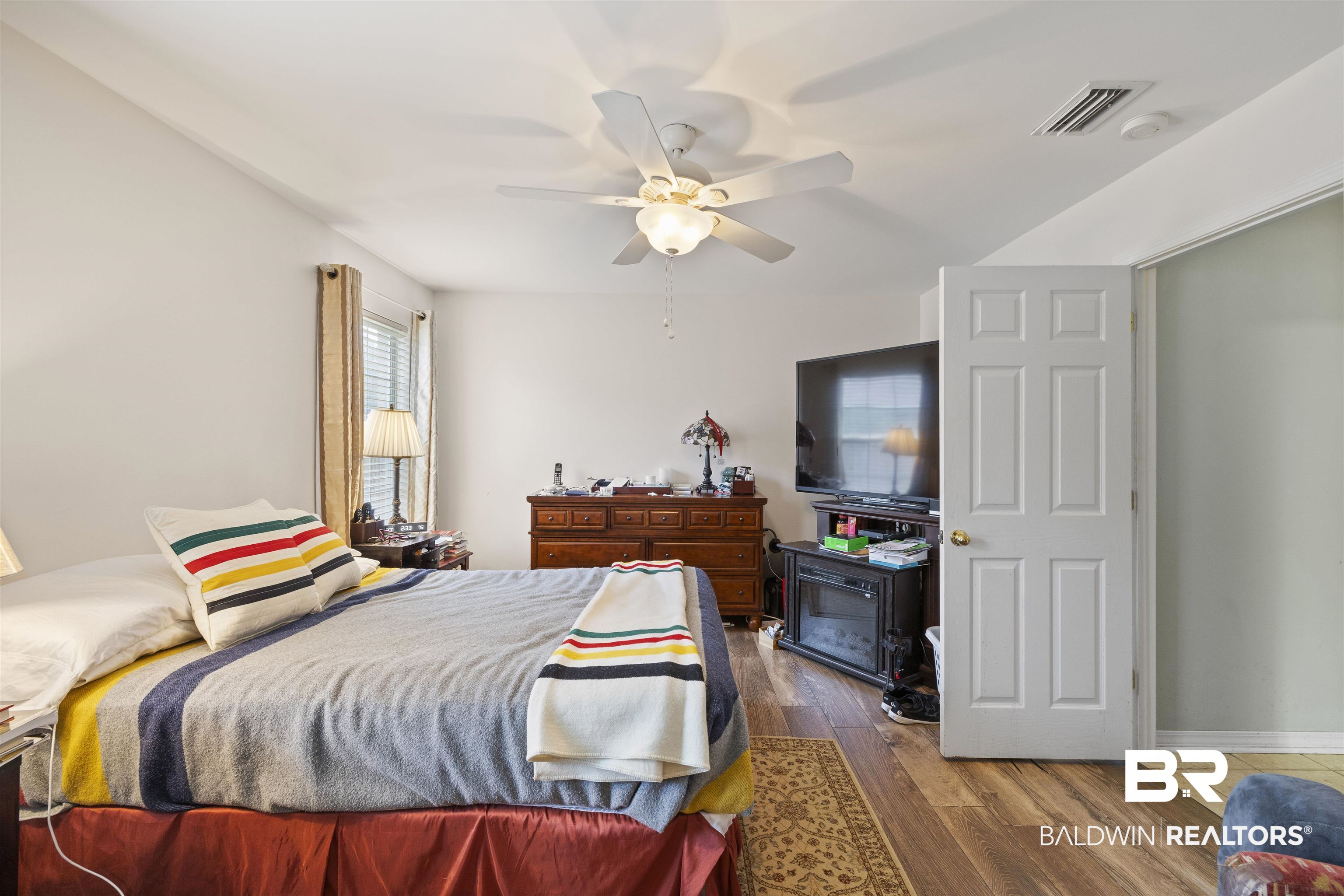 2898 Panama Circle Lillian, AL 36549 - Photo 15 of 23 Primary Bedroom