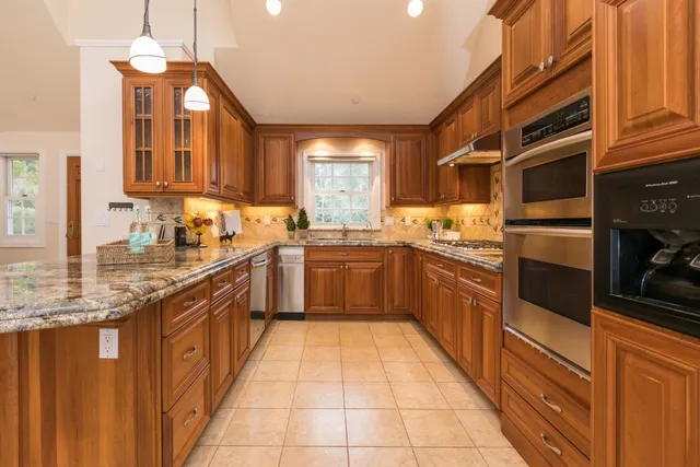 $7,995,000 | 23020 Old Santa Cruz Highway, Los Gatos, CA 95033