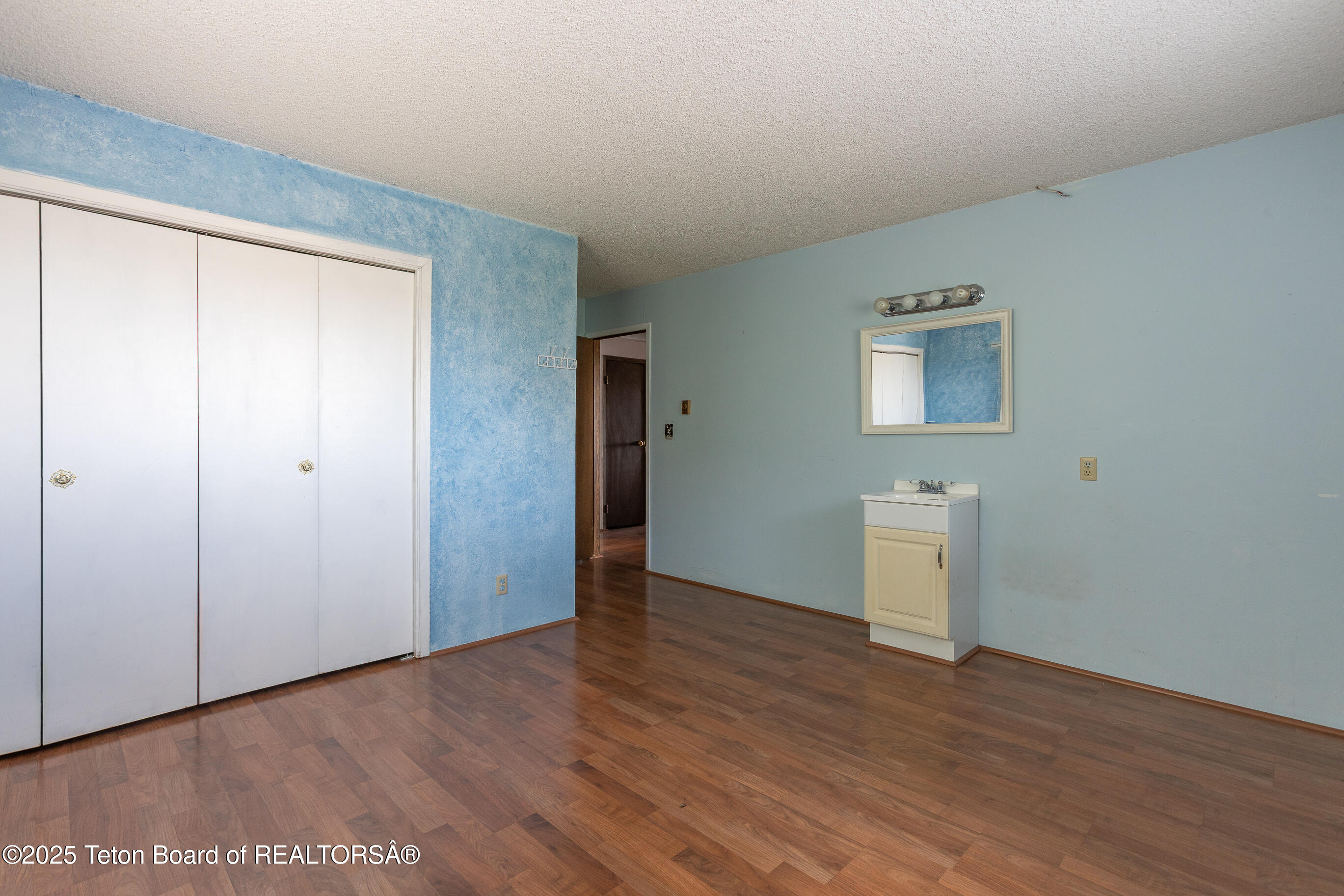 870 Skyview Lane Afton, WY 83110 - Photo 21 of 43 870 Skyview Lane Afton Wyoming-19