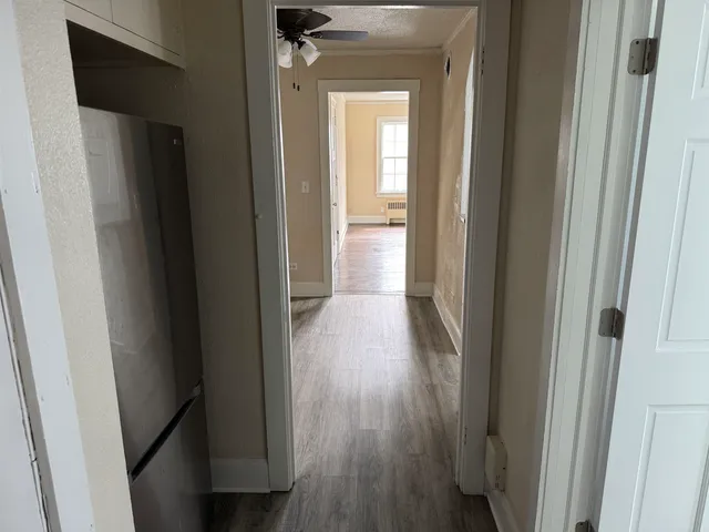 $950 | 1124 North Main Street, Rockford, IL 61103