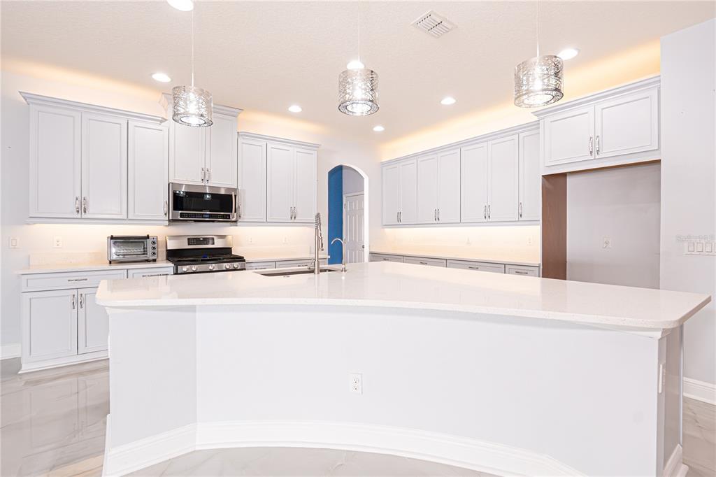 2191 Pearl Cider Street Orlando, FL 32824 - Photo 6 of 63