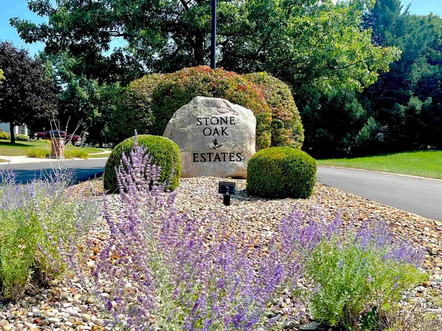 $489,900 | 32811 Nature View Drive, New Carlisle, IN 46552