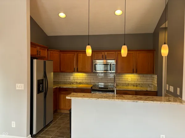 $1,850 | 1643 North College Avenue, Unit 2, Indianapolis, IN 46202