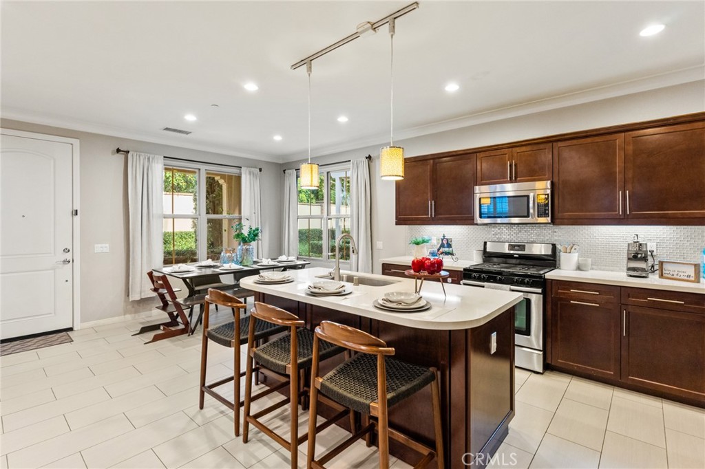 121 Calypso Irvine, CA 92618 - Photo 11 of 60