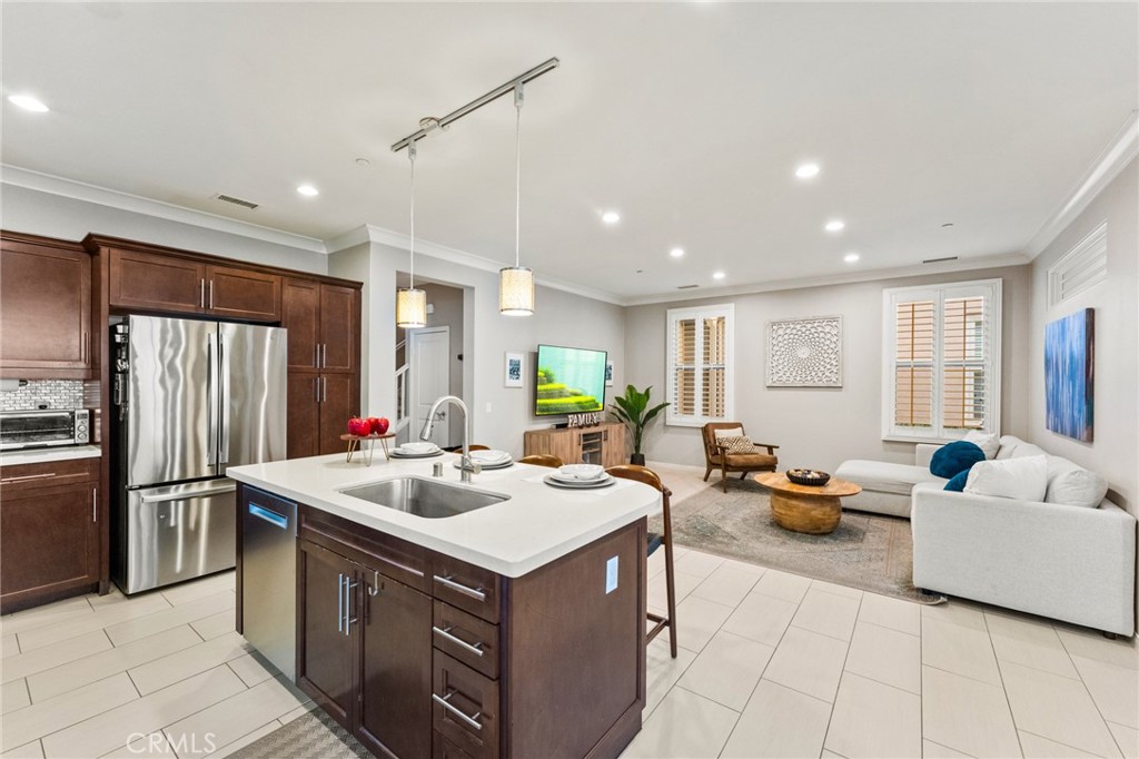 121 Calypso Irvine, CA 92618 - Photo 13 of 60