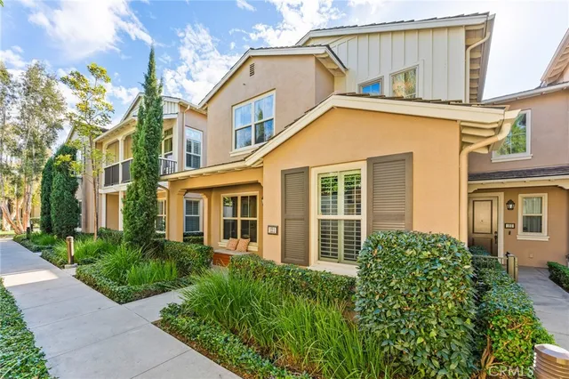 $1,048,888 | 121 Calypso, Irvine, CA 92618