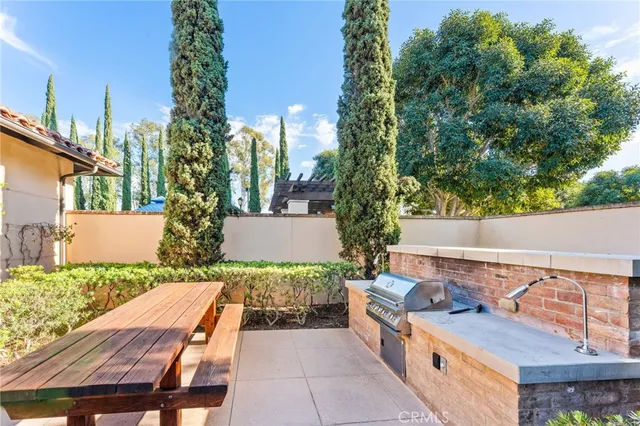 $1,048,888 | 121 Calypso, Irvine, CA 92618