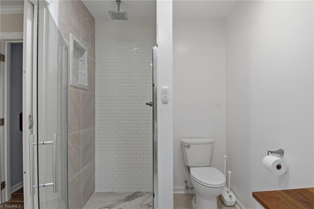 154 Pembrooke Ridge Court Advance, NC 27006 - Photo 29 of 36 Primary bathroom