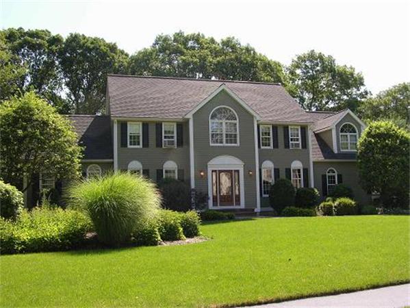 119 York Road Mansfield, MA 02048 - Photo 2 of 25 Gallery Image 2