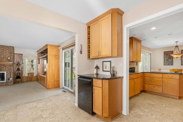 $505,000 | 1408 Caren Court, Buffalo Grove, IL 60089