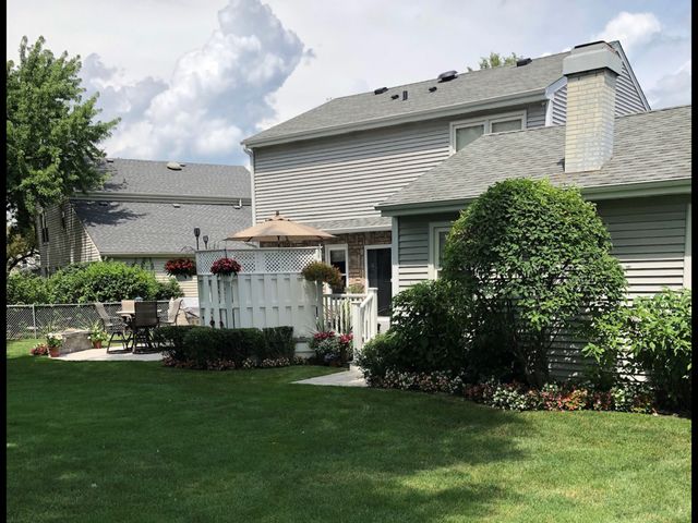 $505,000 | 1408 Caren Court, Buffalo Grove, IL 60089