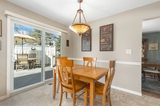 $505,000 | 1408 Caren Court, Buffalo Grove, IL 60089