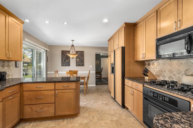 $505,000 | 1408 Caren Court, Buffalo Grove, IL 60089