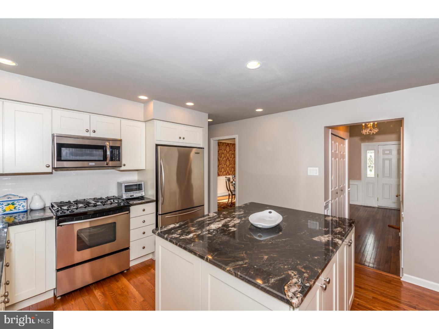 1982 Melmar Road Huntingdon Valley, PA 19006 - Photo 6 of 24 Kitchen