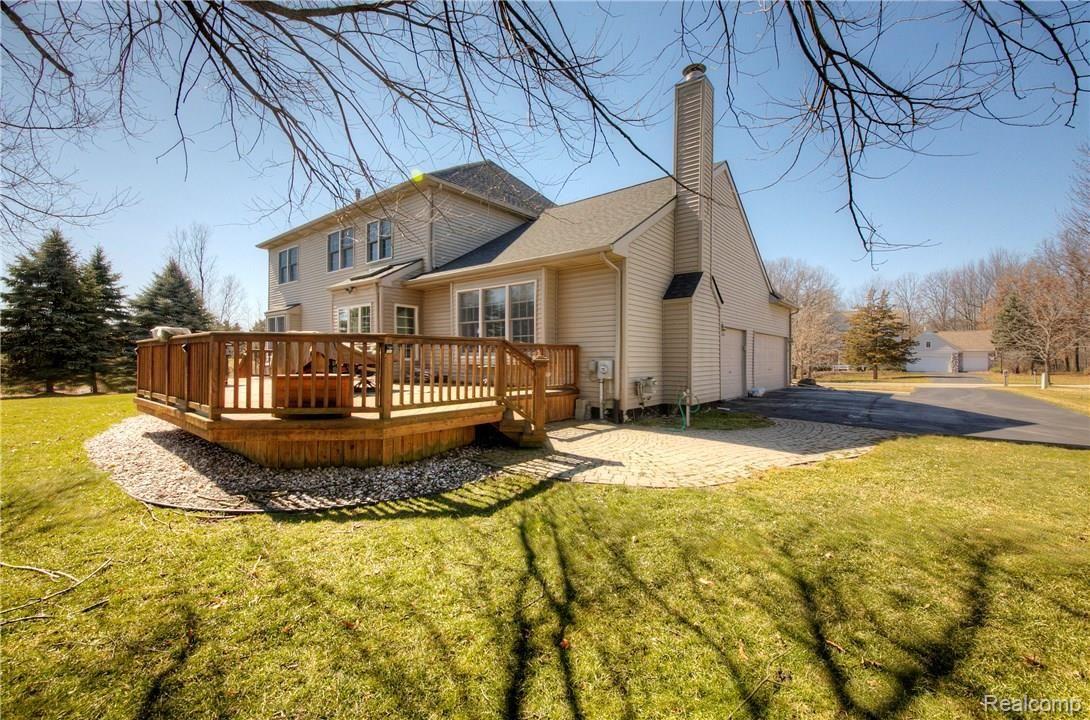 190 Timber Ridge Drive Highland, MI 48357 - Photo 47 of 50 49 Rear.jpg