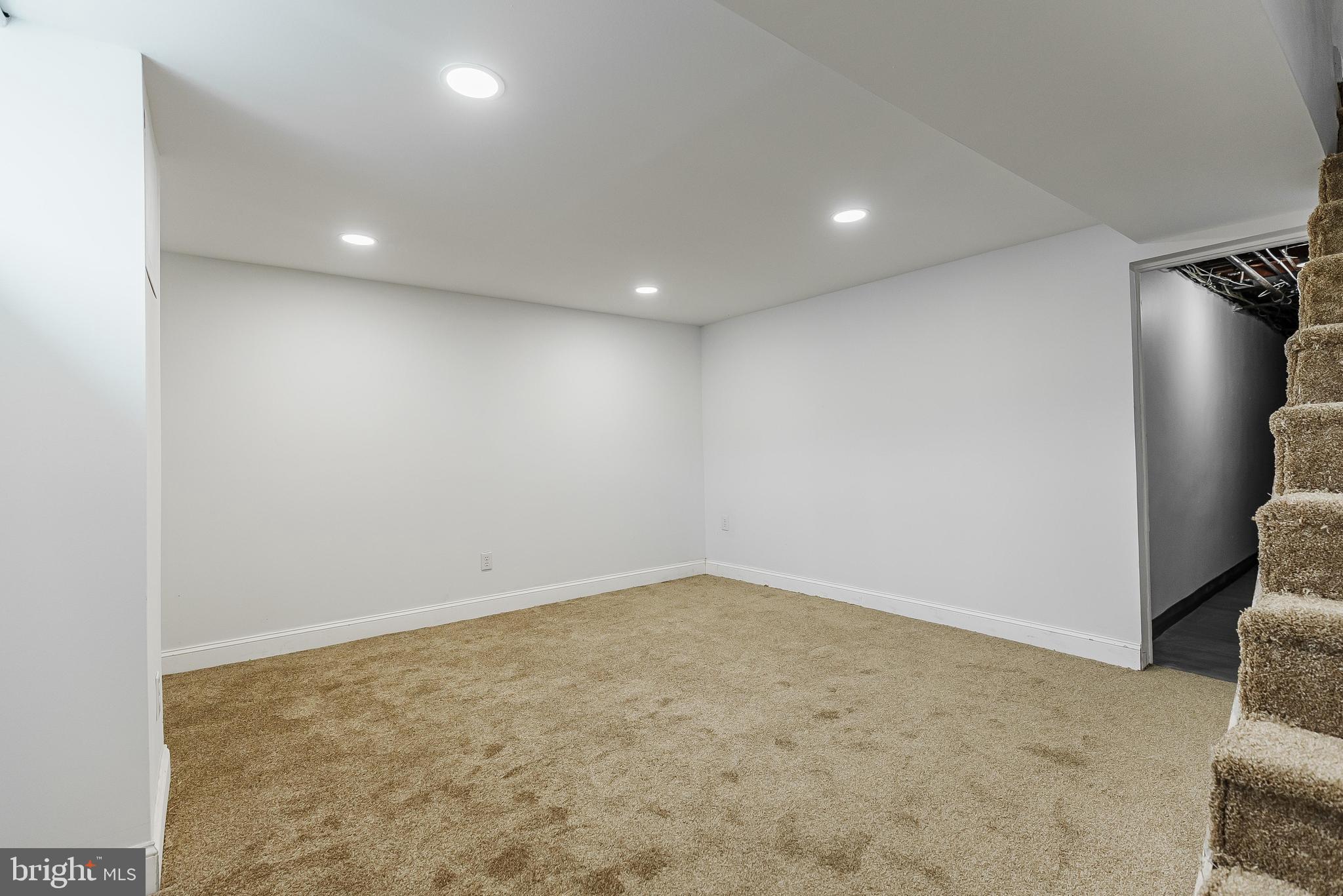 1620 Ashurst Road Philadelphia, PA 19151 - Photo 26 of 30 an empty room with a workbench