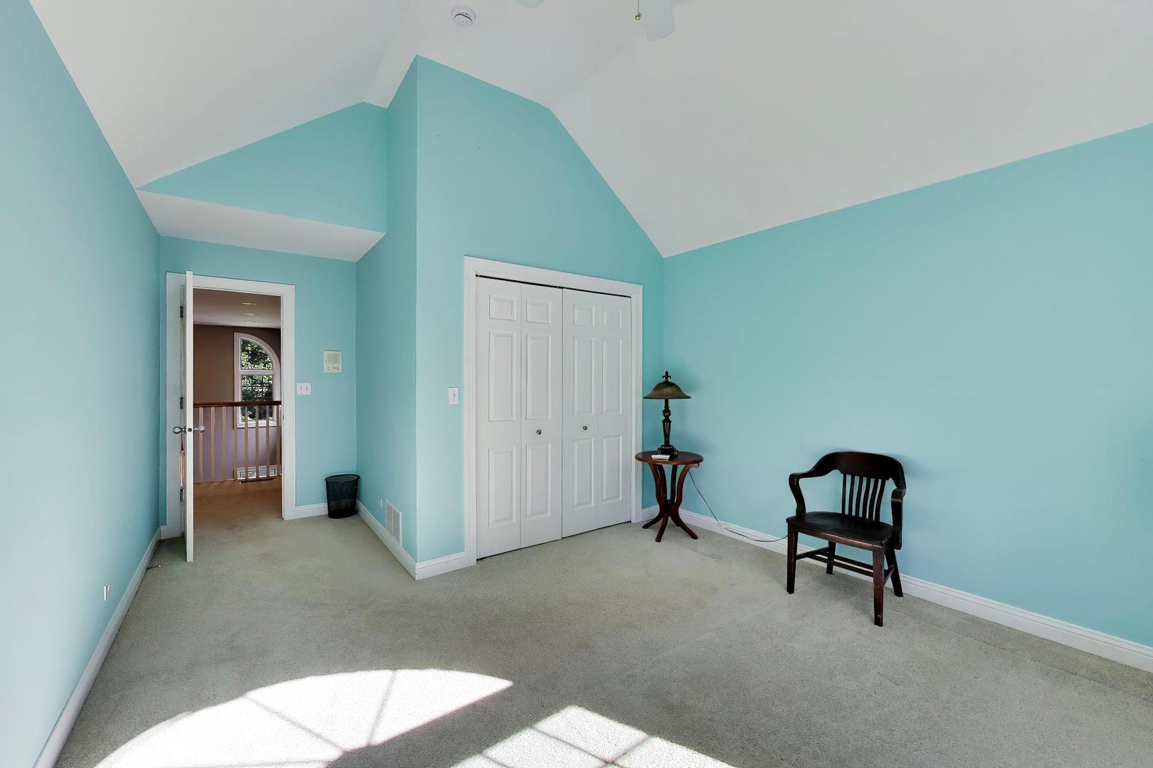 3314 Cardinal Lane Spring Grove, IL 60071 - Photo 37 of 66 Gallery Image 37