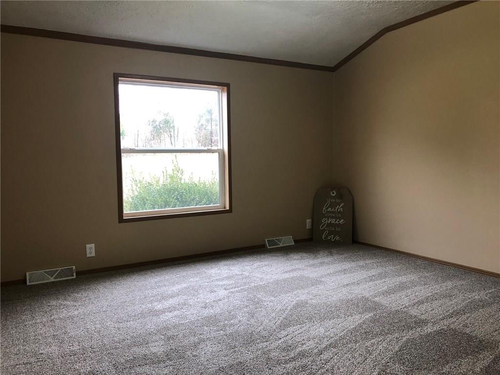 6115 South John Butler Road Columbus, IN 47201 - Photo 11 of 17