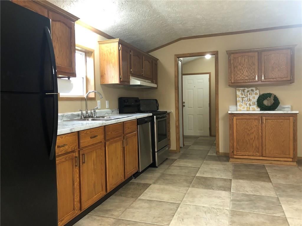 6115 South John Butler Road Columbus, IN 47201 - Photo 4 of 17