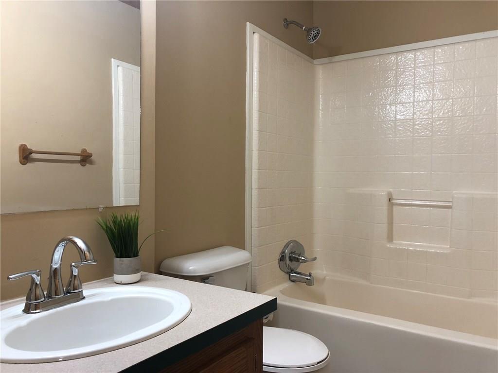 6115 South John Butler Road Columbus, IN 47201 - Photo 7 of 17