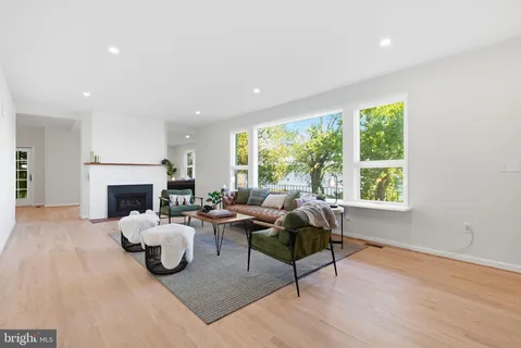 $1,750,000 | 1100 Cataway Place, Bryans Road, MD 20616