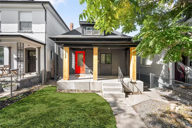 a view of house with outdoor seating space