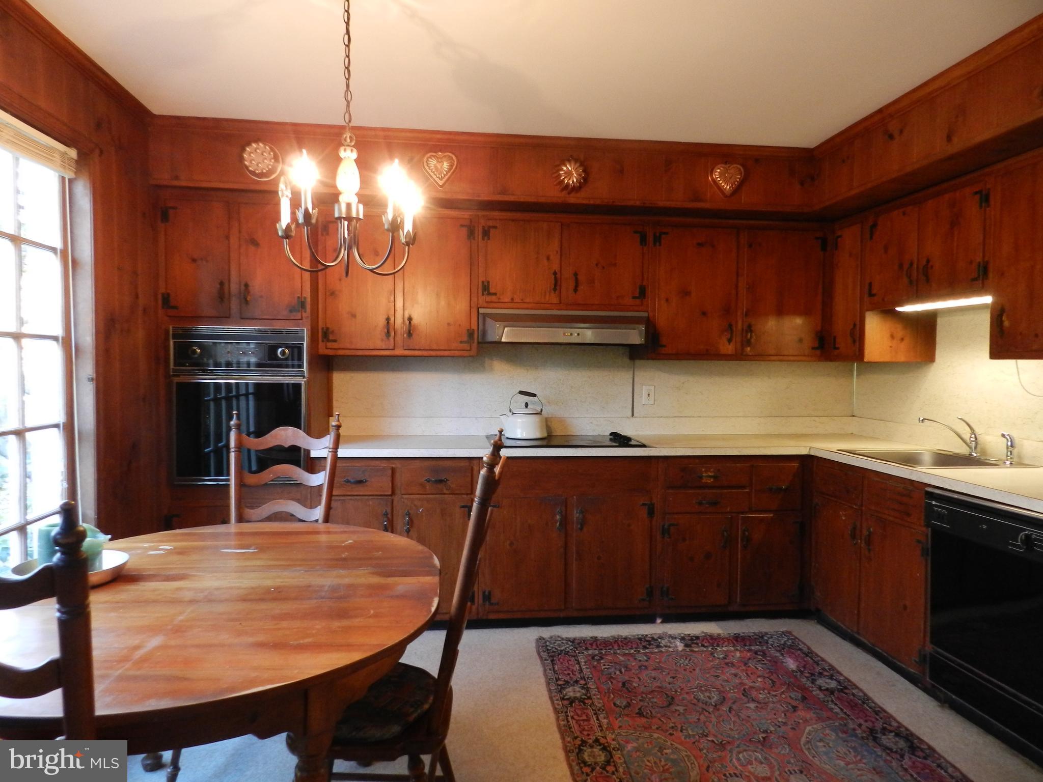 722 Hillview Road Malvern, PA 19355 - Photo 17 of 49 Kitchen