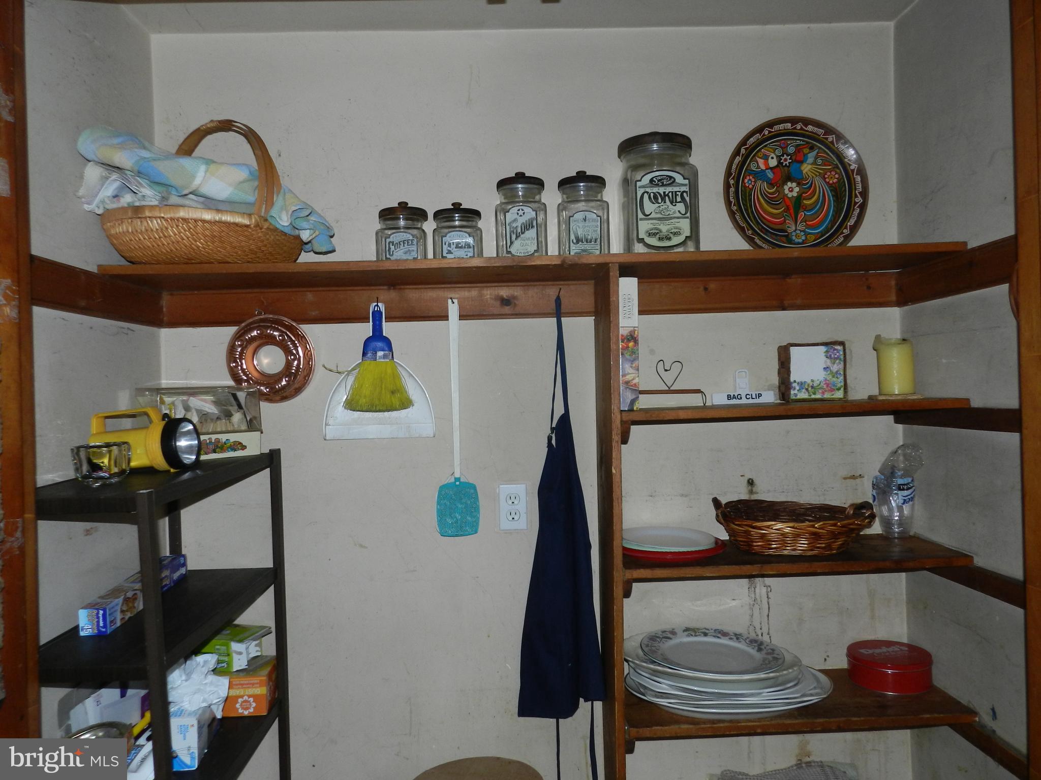 722 Hillview Road Malvern, PA 19355 - Photo 19 of 49 Pantry in Kitchen