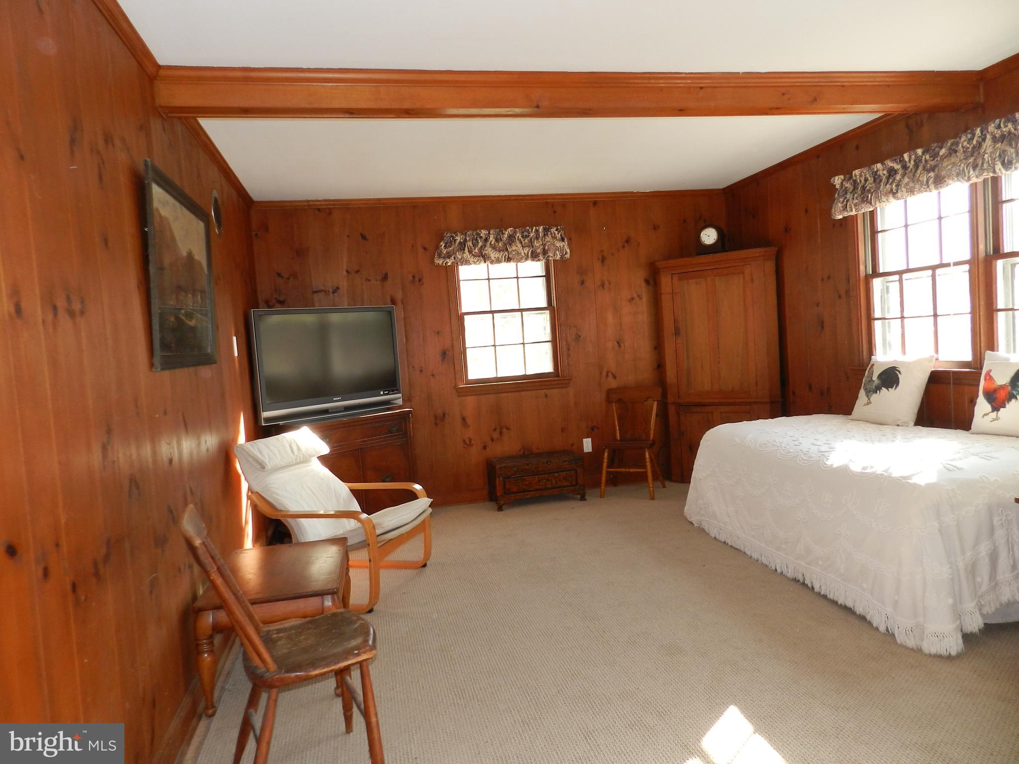 722 Hillview Road Malvern, PA 19355 - Photo 21 of 49 Family Rm PM sunshine